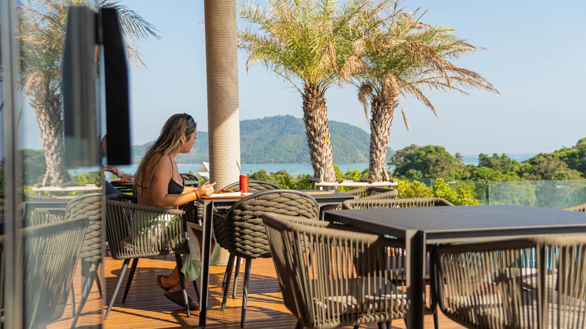 Elite Atoll Serviced Apartments Phuket Rawai Екстериор снимка