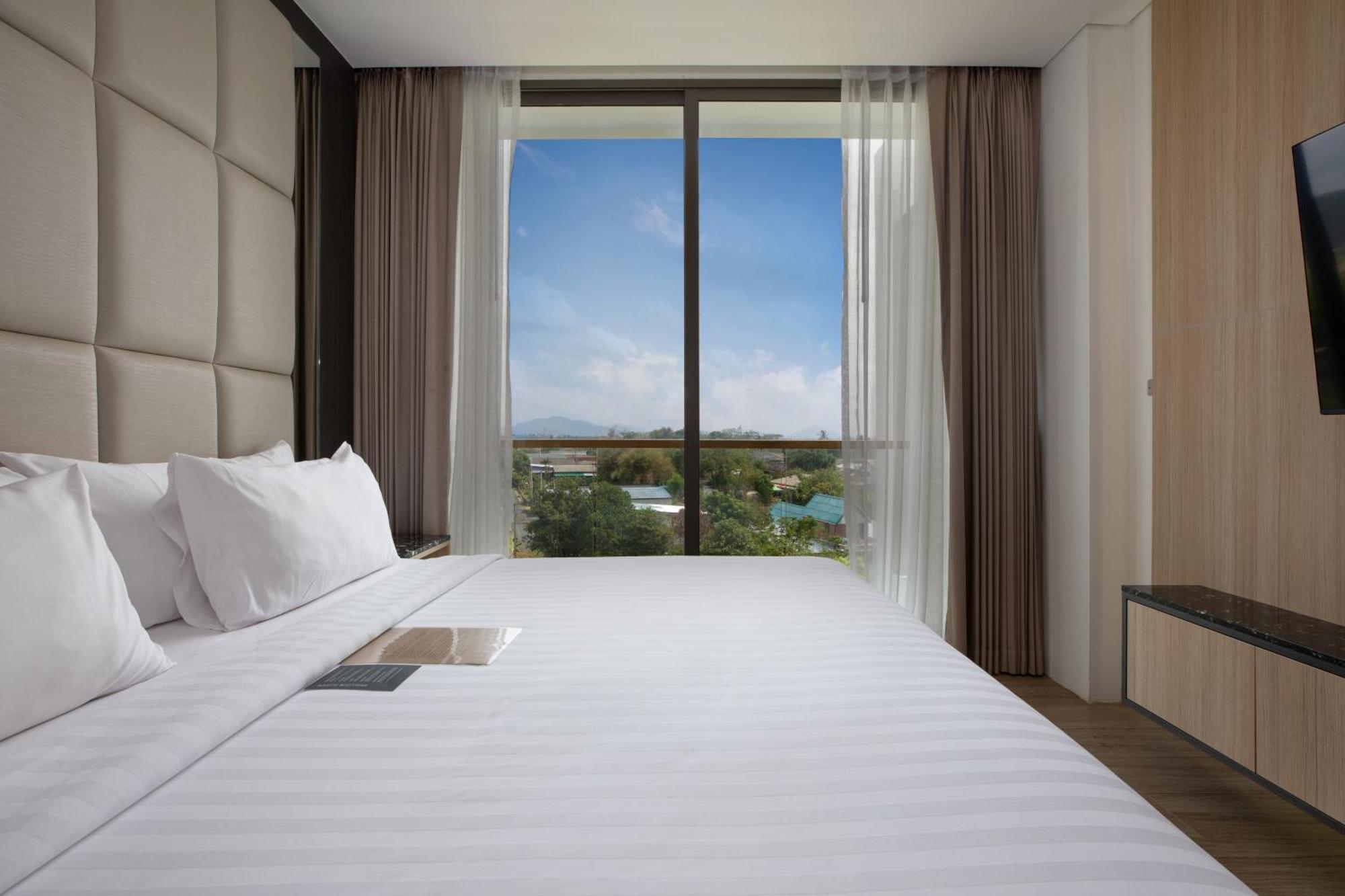 Elite Atoll Serviced Apartments Phuket Rawai Екстериор снимка