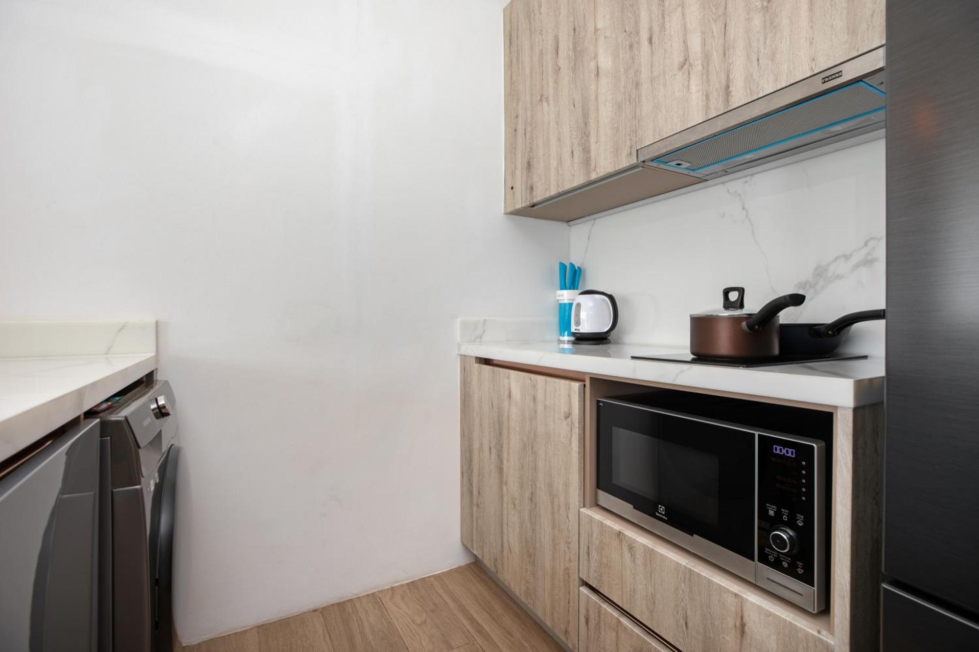 Elite Atoll Serviced Apartments Phuket Rawai Екстериор снимка